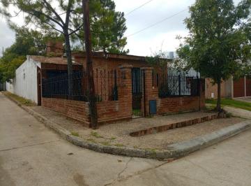 Casa · 114m² · 4 Ambientes · 1 Cochera · Venta Casa 3 Dorm con Departamento Alto Alberdi