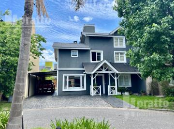 Casa · 191m² · 6 Ambientes · 5 Cocheras · Casa en Venta en Tigre Joven de 3 Dorm. Mas un Playroom en El Tercer Nivel
