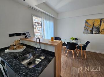 Departamento · 39m² · 2 Ambientes · 2 Amb a La Calle con Balcón - Centro