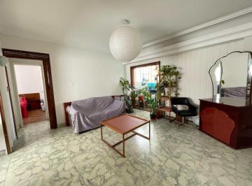 Departamento · 64m² · 3 Ambientes · Depto 3 Amb en Venta Colegiales Luminoso Impecable