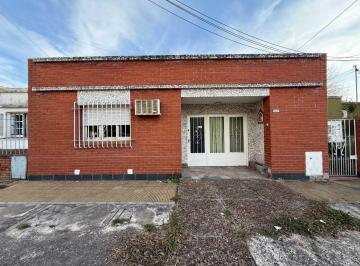 Casa · 135m² · 4 Ambientes · Venta Casa 4amb a Refacc Palomar Jardín y Parrilla