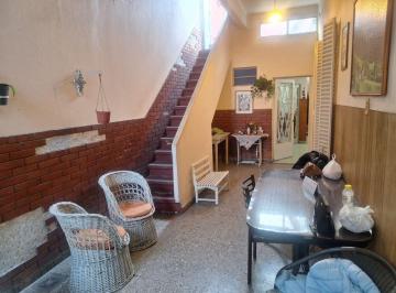 Casa de 5 ambientes, Lanús · Casa en República Argentina 2136
