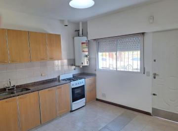 PH · 45m² · 2 Ambientes · PH de Dos Ambientes con Patio y Terraza en Alquiler en Sarandí