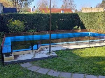Casa · 192m² · 5 Ambientes · Casa en Venta con Parque y Pileta en Olmos