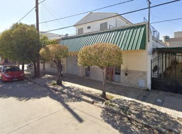 Casa de 11 ambientes, Villa María · Casa de 300 m² con 2 Dorm. en Venta en Villa Maria, Barrio Rivadavia