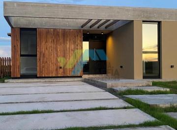 Casa · 209m² · 5 Ambientes · Casa en Venta en San Sebastian - Area 7, San Sebastian, Escobar