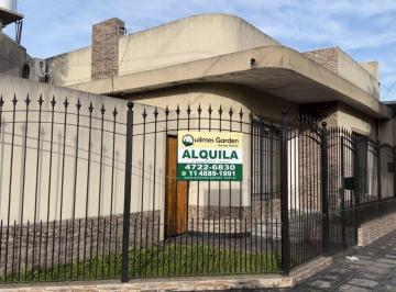 Casa de 4 ambientes, Quilmes · Casa Alquiler
