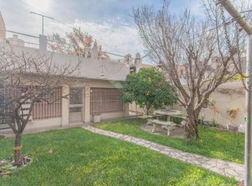 Casa · 120m² · 3 Ambientes · 1 Cochera · Venta Casa Lote Propio 3 Ambientes Patio Garage Jardin y Terraza Villa Urquiza