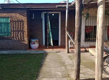 Casa · 70m² · 3 Ambientes · Muy Cerca de La Estación de Alberti, Rápida Salida a Panamer