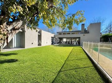 Casa · 153m² · 3 Ambientes · 1 Cochera · Casa en Venta en Los Puentes, Luján