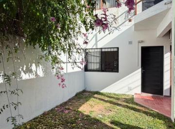 PH de 2 ambientes, La Plata · PH de 1 Dormitorio Al Frente en Venta