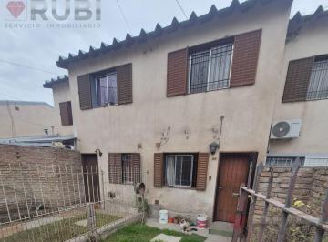 PH · 51m² · 6 Ambientes · PH en Venta en Barrio Villarino Cipolletti