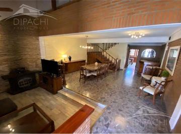 Casa · 170m² · 4 Ambientes · 2 Cocheras · Casa 4 Ambientes en Gerli Avellaneda