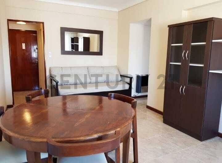 Departamento 2 amb, 38m² en piso 12 — Centro