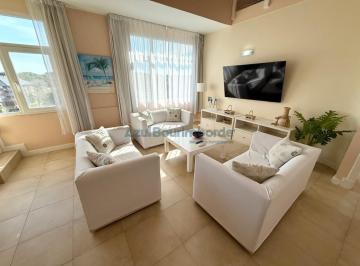 Departamento · 200m² · 5 Ambientes · 1 Cochera · Duplex en Venta en Carilo - Sul Mare - Ref 2034
