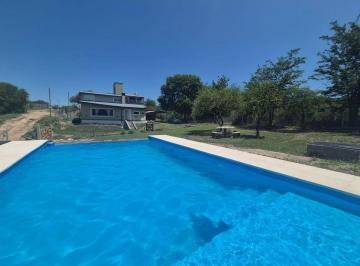 Casa · 127m² · 8 Ambientes · Venta - Casa Villa Pque Siquiman 3 Dorm Gran Lote