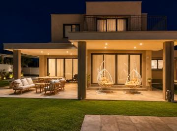 Casa · 290m² · 4 Dormitorios · Inmoestate Vende Casa en Barrio Dalvian, Las Heras, Mendoza