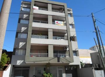 Departamento · 50m² · 2 Ambientes · 1 Cochera · Departamento Frente a La Estación de Adrogué