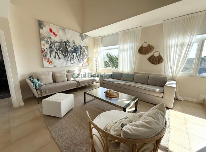 Departamento · 200m² · 6 Ambientes · 1 Cochera
