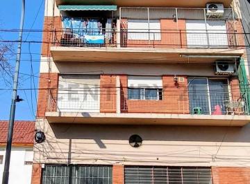 Departamento · 47m² · 3 Ambientes · Venta de Departamento 3 Ambientes en Monte Castro