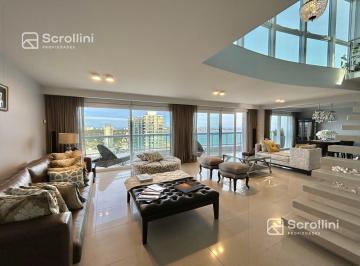 Departamento · 293m² · 4 Dormitorios · Departamento en Playa Mansa