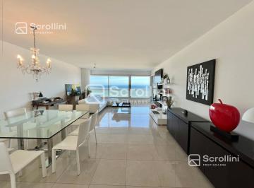 Departamento · 158m² · 2 Dormitorios · 1 Cochera · Departamento - Playa Brava