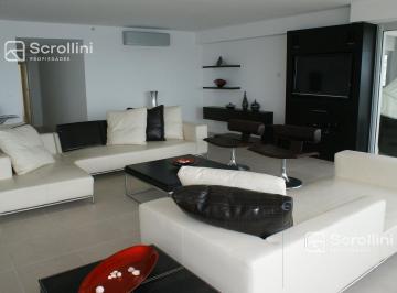 Departamento · 4 Dormitorios · 3 Cocheras · Departamento en Venta