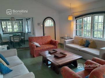 Casa · 4 Dormitorios · Casa en Alquiler