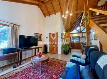 Casa · 76m² · 4 Ambientes · 1 Cochera · Casa Chalet en Venta en Las Marías, Bariloche, Patagonia