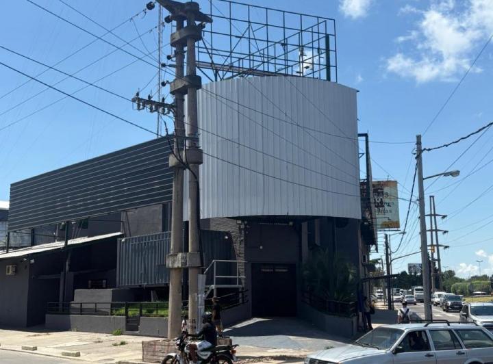 Local comercial · 1200m² · 4 Ambientes
