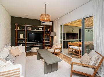 Casa · 181m² · 6 Ambientes · 1 Cochera · Casa en La Horqueta
