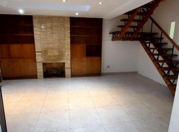 PH · 174m² · 6 Ambientes · PH en Alquiler - 3 Dorm. 2 Baños - 189.97 m - La Plata