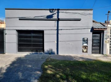 PH · 78m² · 3 Ambientes · 2 Cocheras · PH Venta Wilde Frente Apto Crédito 3 Ambientes Cochera Patio Casa Losa Construir