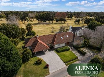 Casa de 6 ambientes, Pilar · Venta | Exclusiva Residencia Sobre El Golf en Doble Lote de 1.475 m² | Los Lagartos C. C