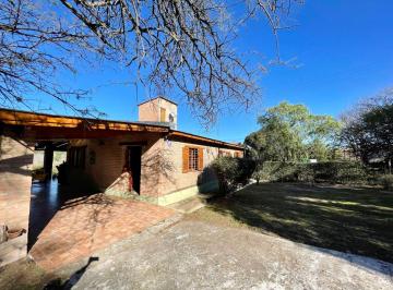 Casa de 5 ambientes, Cosquín · Casa en Venta, 3 Dorm., Pileta, Quincho, 3 Cocheras, Patio, en Molinari, Cosquín