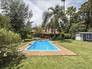 Casa · 321m² · 5 Ambientes · 2 Cocheras · Casa a La Venta 5 Amb. Parque Natura. Altos Los Cardales. Apta Credito
