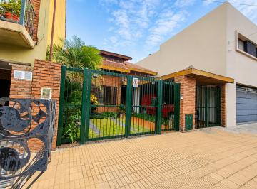 Casa de 5 ambientes, General San Martín · Casa en 2 Plantas S/ Lote de 8,66 X 41,89 m. 5 Ambientes. 3 Dorm.. Playroom. Parque. Pileta