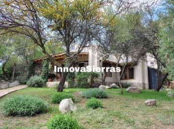 Casa · 100m² · 2 Ambientes · 1 Cochera · Casa Sustentable en Venta en Ecovilla en Las Chacras | Villa de Las Rosas