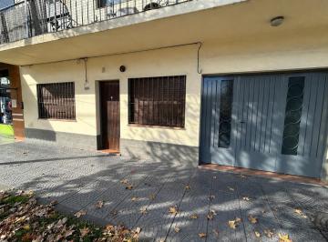 Departamento · 63m² · 3 Ambientes · 1 Cochera · PH en Quilmes Oeste