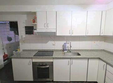 Departamento · 100m² · 4 Ambientes · 4 Ambientes Impecable en Flores Norte | Suite y Vestidor