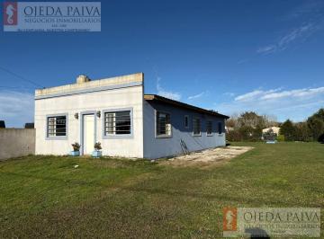 Casa · 110m² · 5 Ambientes · Casa en Venta con 3 Dorm. + Quincho Mar de Cobo, Lote de 880 m²