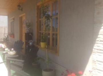 Casa · 90m² · 3 Ambientes · Venta Casa Amoblada con Piscina Corralitos