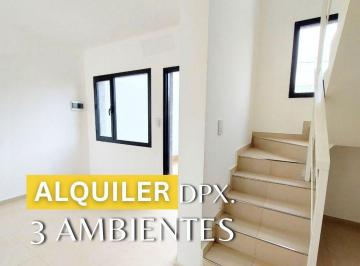 Casa · 80m² · 2 Dormitorios · 1 Cochera · Casa Tipo Duplex con Amplio Patio E Ingreso Vehicular