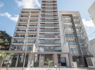 Departamento · 45m² · 2 Ambientes · 2 Cocheras · Departamento de 2 Ambientes con Cochera en Bernal Centro