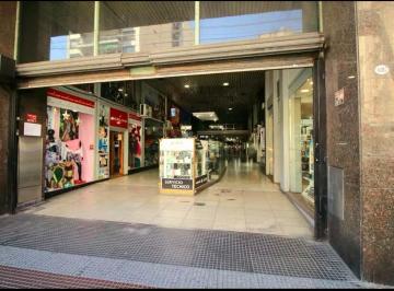 Local comercial , Flores · Local en Galeria, Zona Flores. Dueño Directo