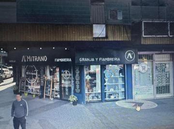 Local comercial · 32m² · 2 Ambientes · Alquiler de Local Comercial en Villa Urquiza