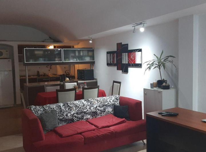 Departamento · 60m² · 2 Ambientes · 1 Cochera