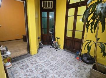 PH · 64m² · 4 Ambientes · Venta de PH de 3 Ambientes con Dependencia en San Telmo