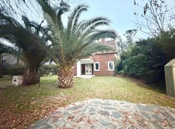 Casa · 140m² · 5 Ambientes · 2 Cocheras · Venta Casa Barrio Praderas de Lujan Oportunidad