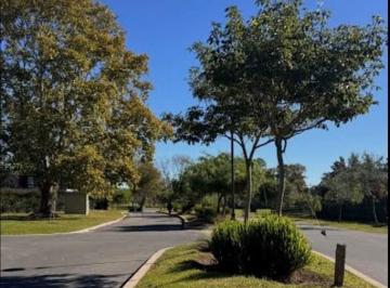 Terreno · 810m² · Terreno Lote en Venta en Azzurra Tortugas, Pilar, G. B. a. Zona Norte